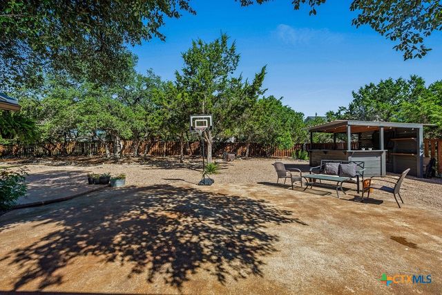 10 Long Bow Lane, Wimberley, TX 78676
