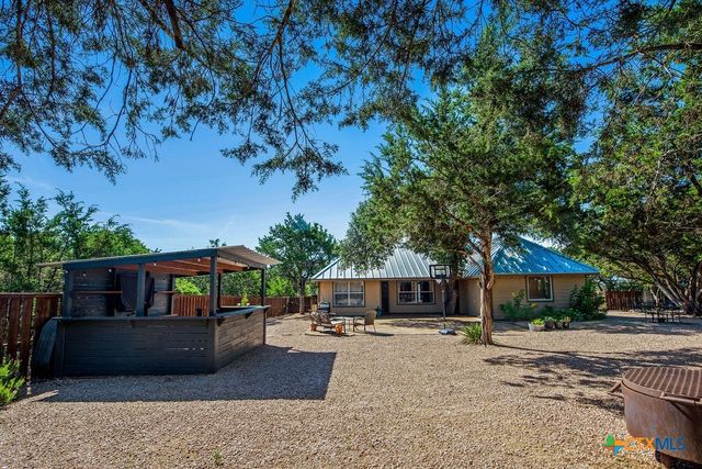 10 Long Bow Lane, Wimberley, TX 78676