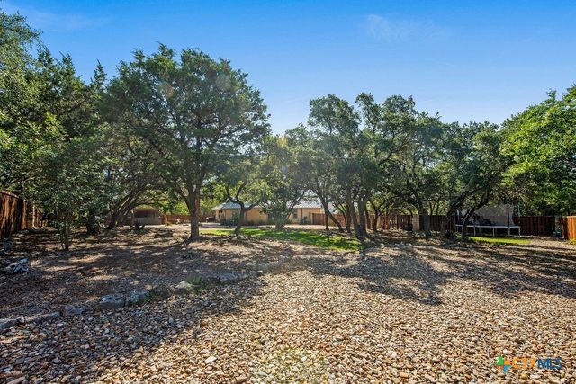 10 Long Bow Lane, Wimberley, TX 78676