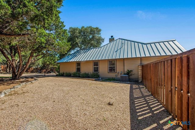 10 Long Bow Lane, Wimberley, TX 78676