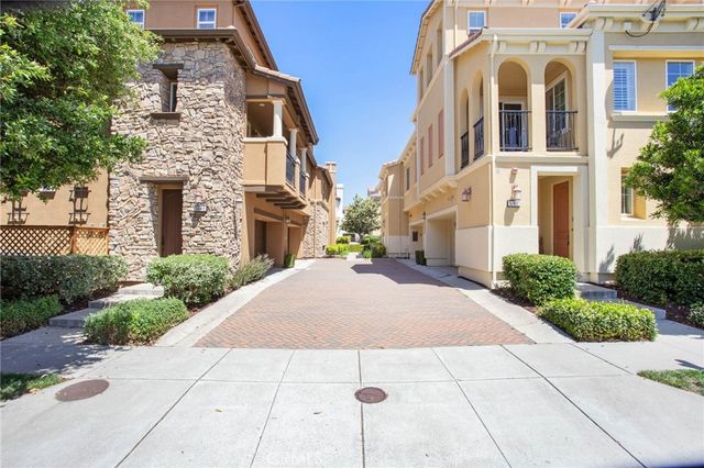 564 Heligan Lane 3, Livermore, CA 94551