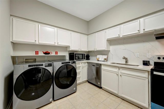 2100 Tanglewilde Street 380, Houston, TX 77063