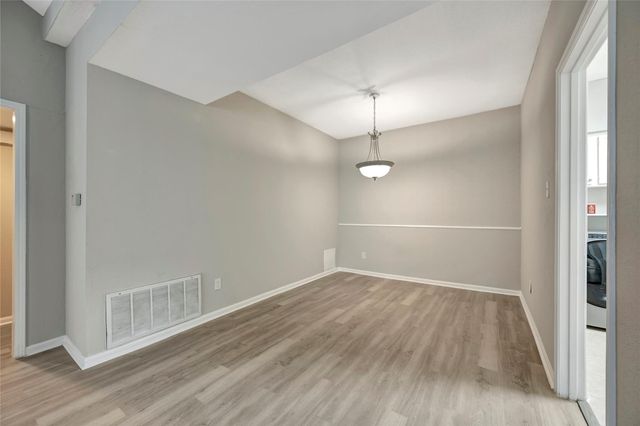 2100 Tanglewilde Street 380, Houston, TX 77063