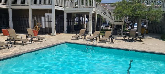 2100 Tanglewilde Street 380, Houston, TX 77063