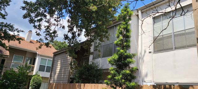 2100 Tanglewilde Street 380, Houston, TX 77063