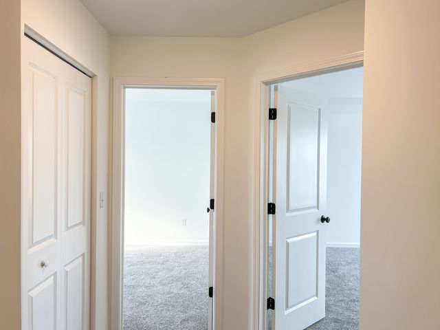 94 W Crabapple Avenue, Cortland, IL 60112