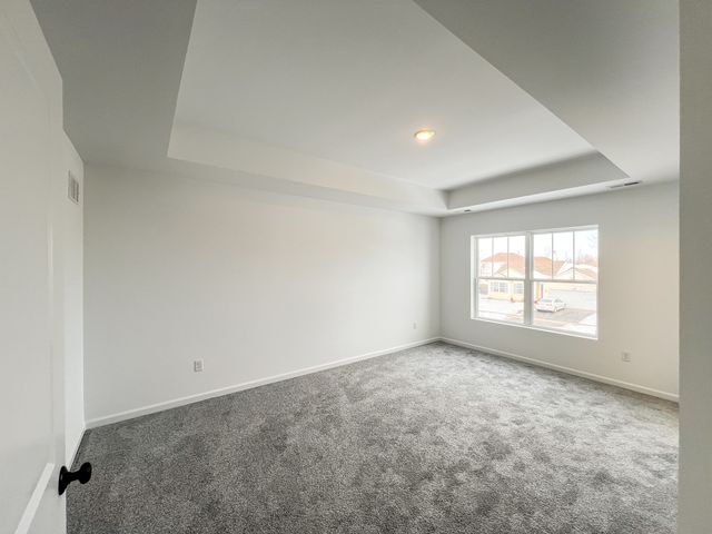 94 W Crabapple Avenue, Cortland, IL 60112