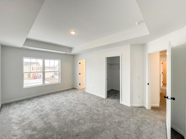 94 W Crabapple Avenue, Cortland, IL 60112