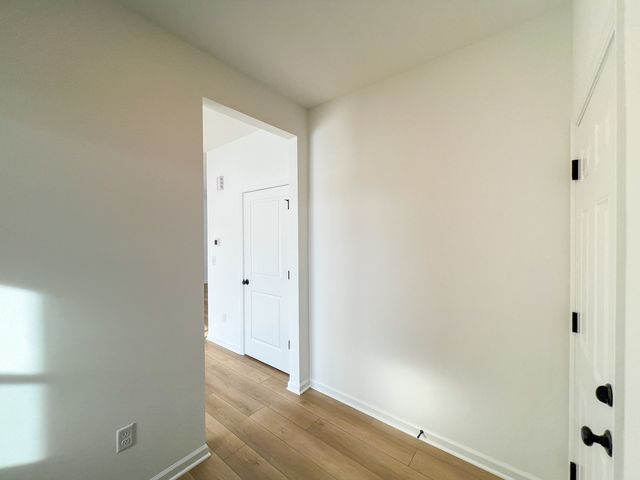 94 W Crabapple Avenue, Cortland, IL 60112