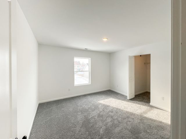 94 W Crabapple Avenue, Cortland, IL 60112