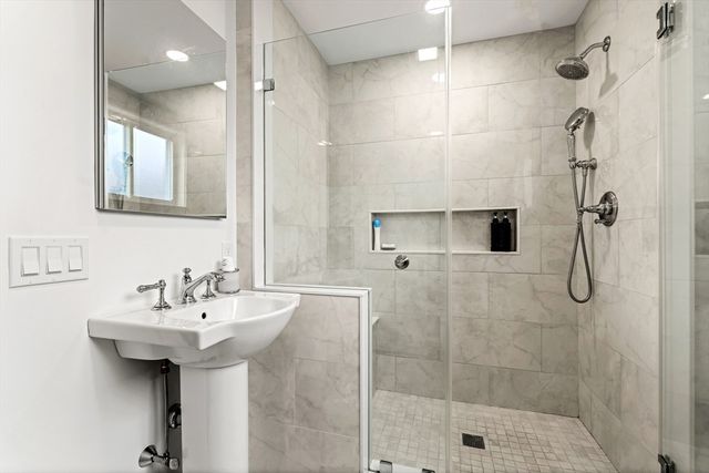 7 King St., Lynn, MA 01902