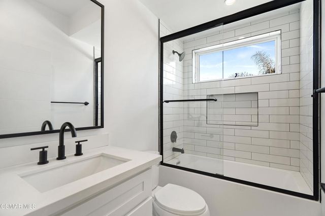 10908 Hesby Street, North Hollywood, CA 91601