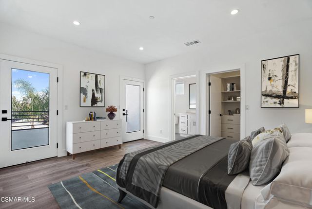 10908 Hesby Street, North Hollywood, CA 91601