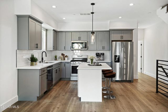 10908 Hesby Street, North Hollywood, CA 91601