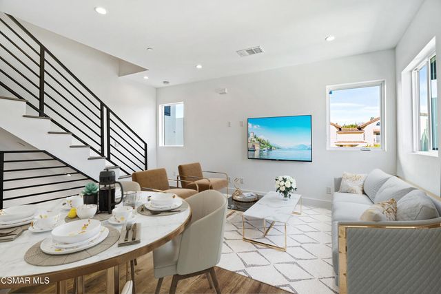 10908 Hesby Street, North Hollywood, CA 91601