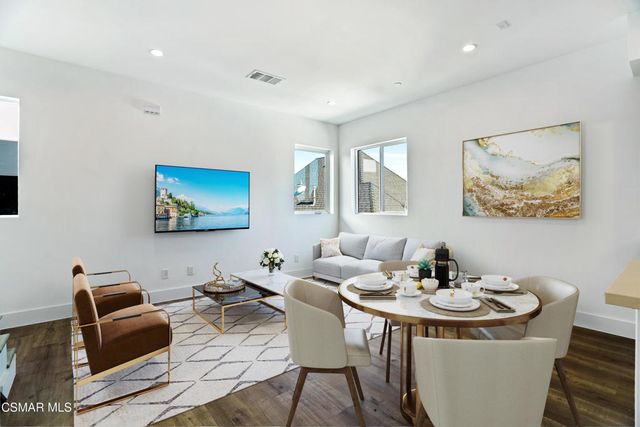 10908 Hesby Street, North Hollywood, CA 91601