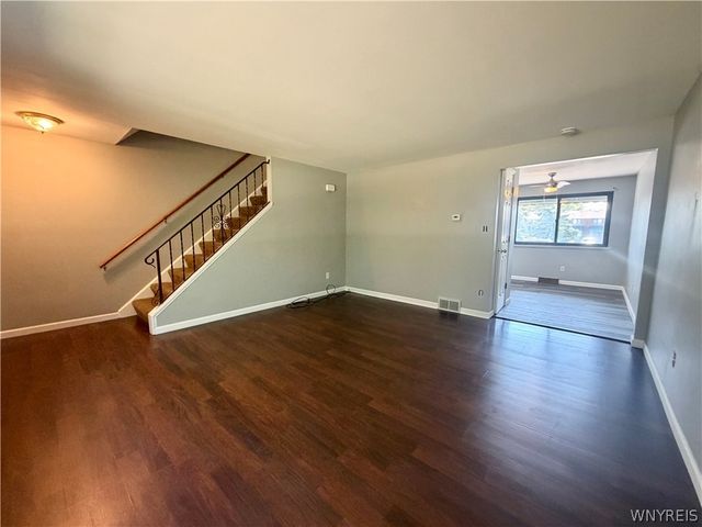 1699 Orchard Park Road, West Seneca, NY 14224