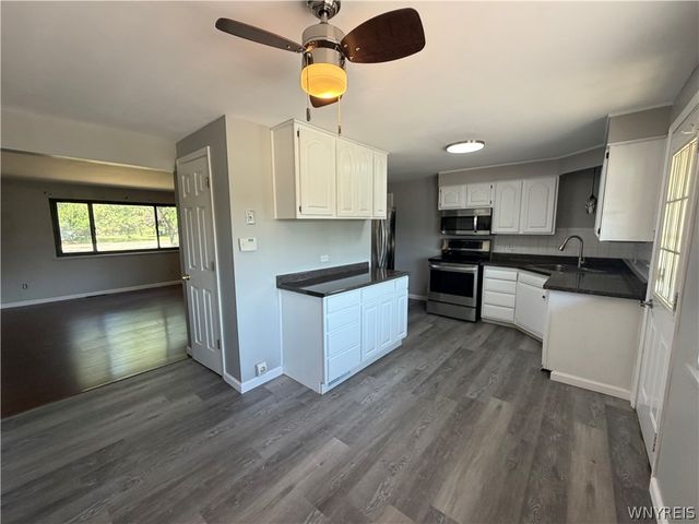 1699 Orchard Park Road, West Seneca, NY 14224