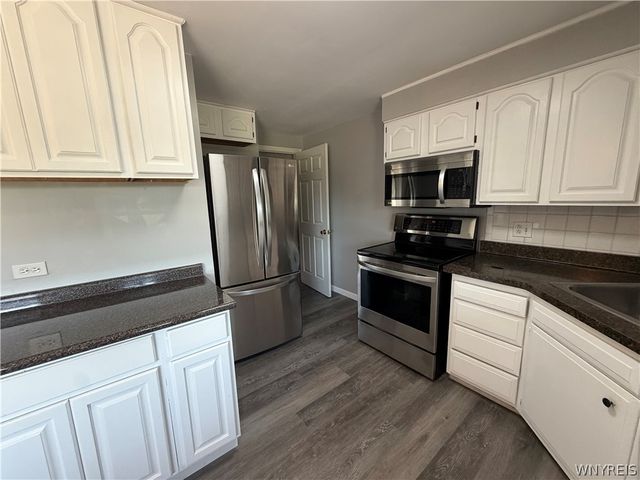 1699 Orchard Park Road, West Seneca, NY 14224