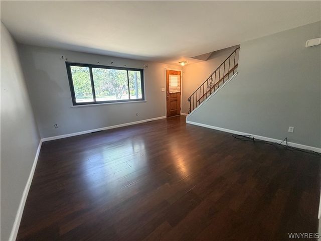 1699 Orchard Park Road, West Seneca, NY 14224