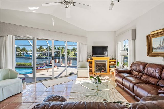 15 Cache Cay Drive, Vero Beach, FL 32963