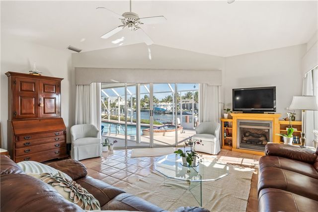 15 Cache Cay Drive, Vero Beach, FL 32963