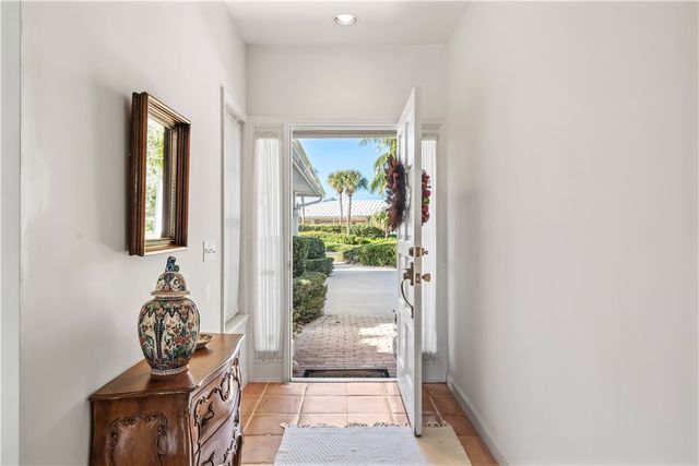 15 Cache Cay Drive, Vero Beach, FL 32963