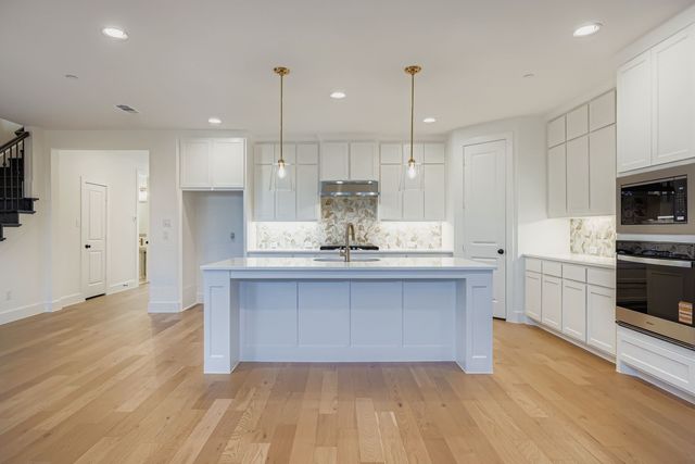 620 Sir Christopher Street, Lewisville, TX 75056