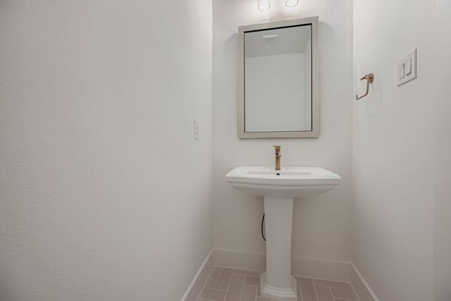 620 Sir Christopher Street, Lewisville, TX 75056