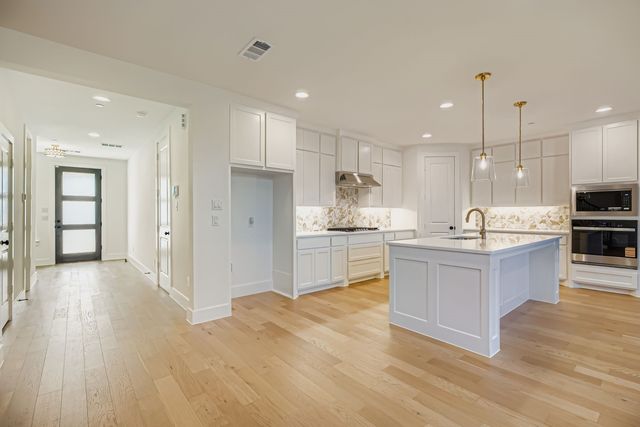 620 Sir Christopher Street, Lewisville, TX 75056