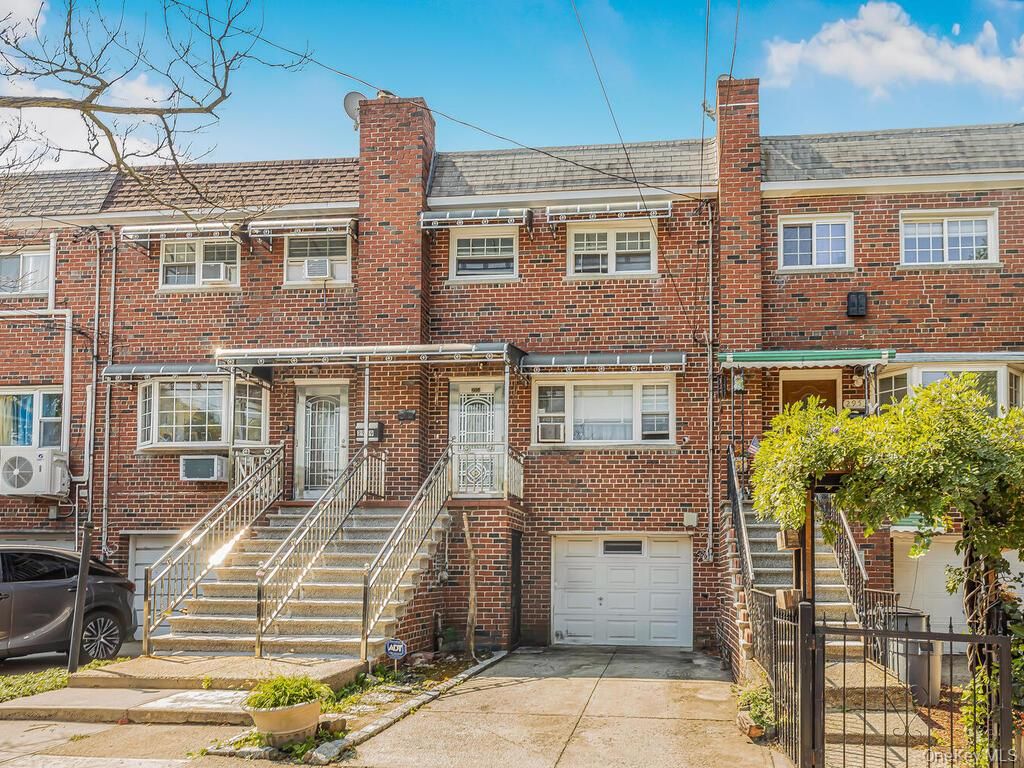 2951 Kingsland Avenue, Bronx, NY 10469 — exterior