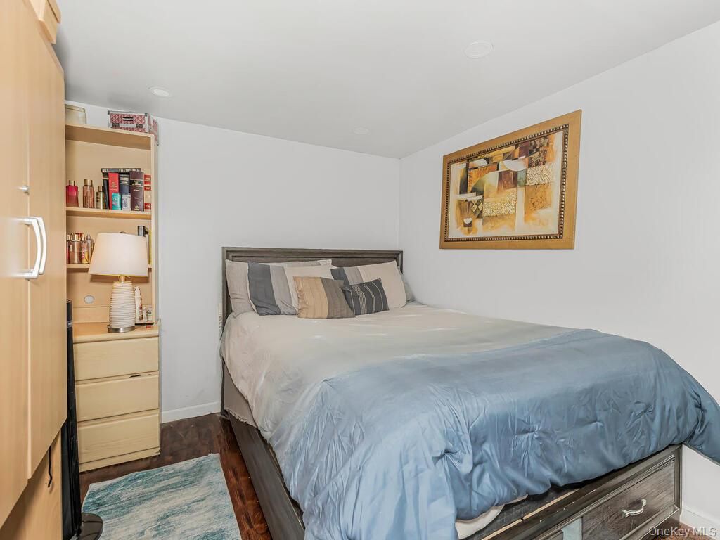 2951 Kingsland Avenue, Bronx, NY 10469 — photo 3