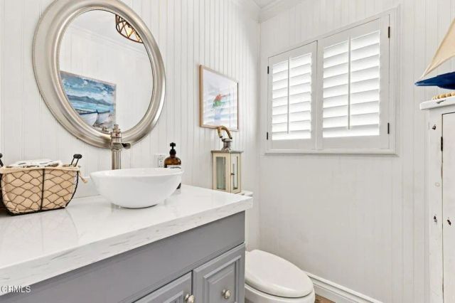 718 Calle Mandarinas, Thousand Oaks, CA 91360