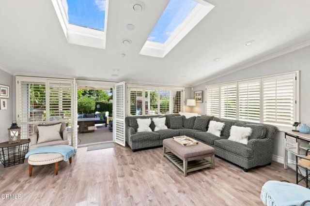 718 Calle Mandarinas, Thousand Oaks, CA 91360