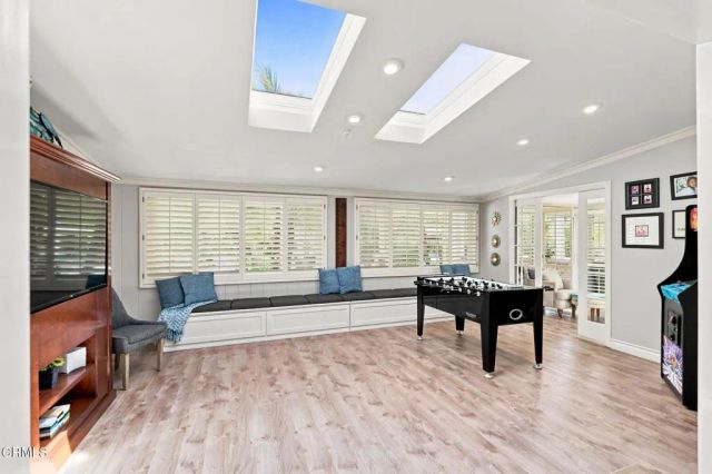 718 Calle Mandarinas, Thousand Oaks, CA 91360