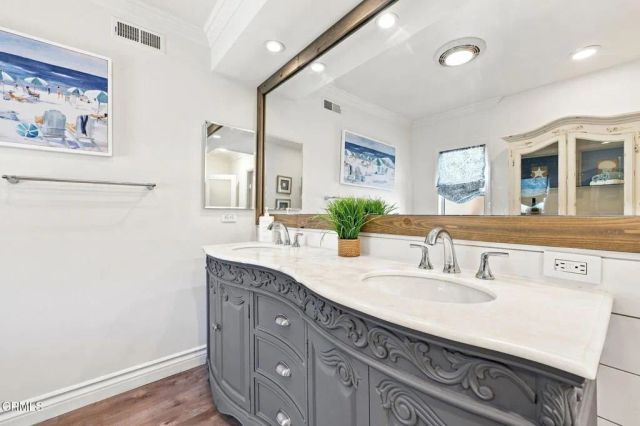 718 Calle Mandarinas, Thousand Oaks, CA 91360