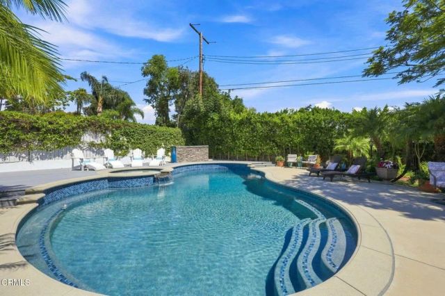 718 Calle Mandarinas, Thousand Oaks, CA 91360