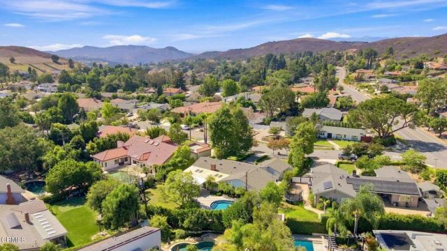 718 Calle Mandarinas, Thousand Oaks, CA 91360