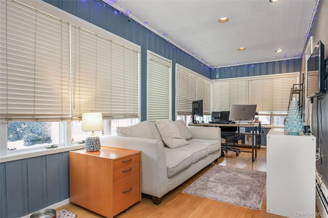 28 Lincoln Avenue, Massapequa, NY 11758