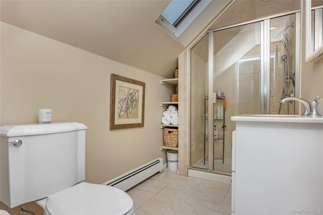 28 Lincoln Avenue, Massapequa, NY 11758