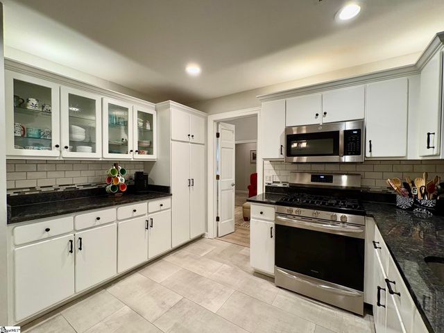 19 Linkside Lane, Taylors, SC 29687