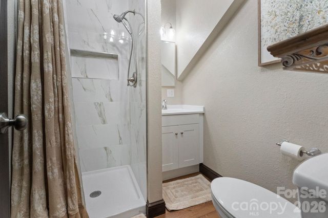 1754 Lake Tahoma Road, Marion, NC 28752