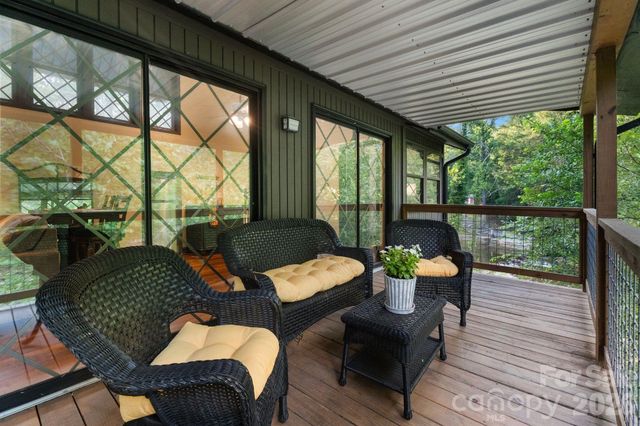 1754 Lake Tahoma Road, Marion, NC 28752