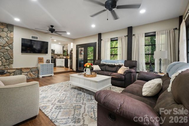 1754 Lake Tahoma Road, Marion, NC 28752