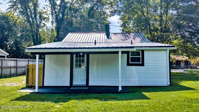 6674 Rutledge Rd, Louisville, KY 40258