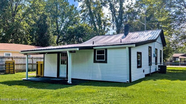6674 Rutledge Rd, Louisville, KY 40258