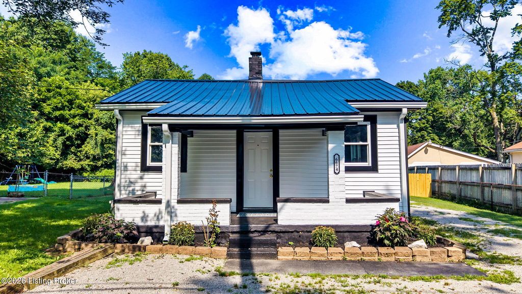 6674 Rutledge Rd, Louisville, KY 40258