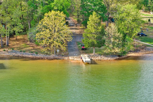 Lot 43 Old Barn RD, Moneta, VA 24121