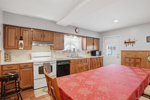 226 Wallkill Road, Walden, NY 12586
