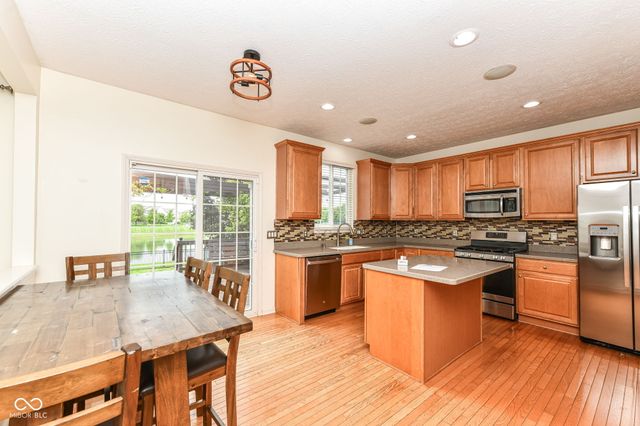 13973 Avalon E Drive, Fishers, IN 46037